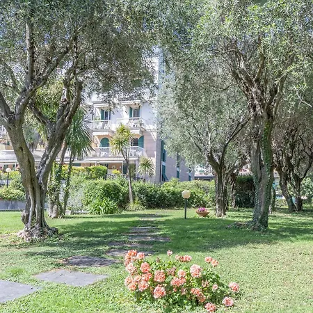Apartment Porticciolo Nervi - Pool - Grandmaison