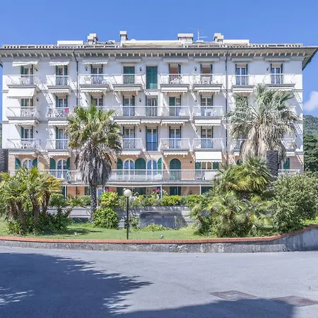 Porticciolo Nervi - Pool - Grandmaison Gênes